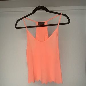 ASTR The Label Scallop Crop Tank